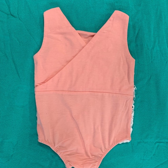 Baby Girl Body Suit with Lace - Picture 2 of 3